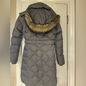 Women's Gray Quilted Coat with Faux Fur Trim